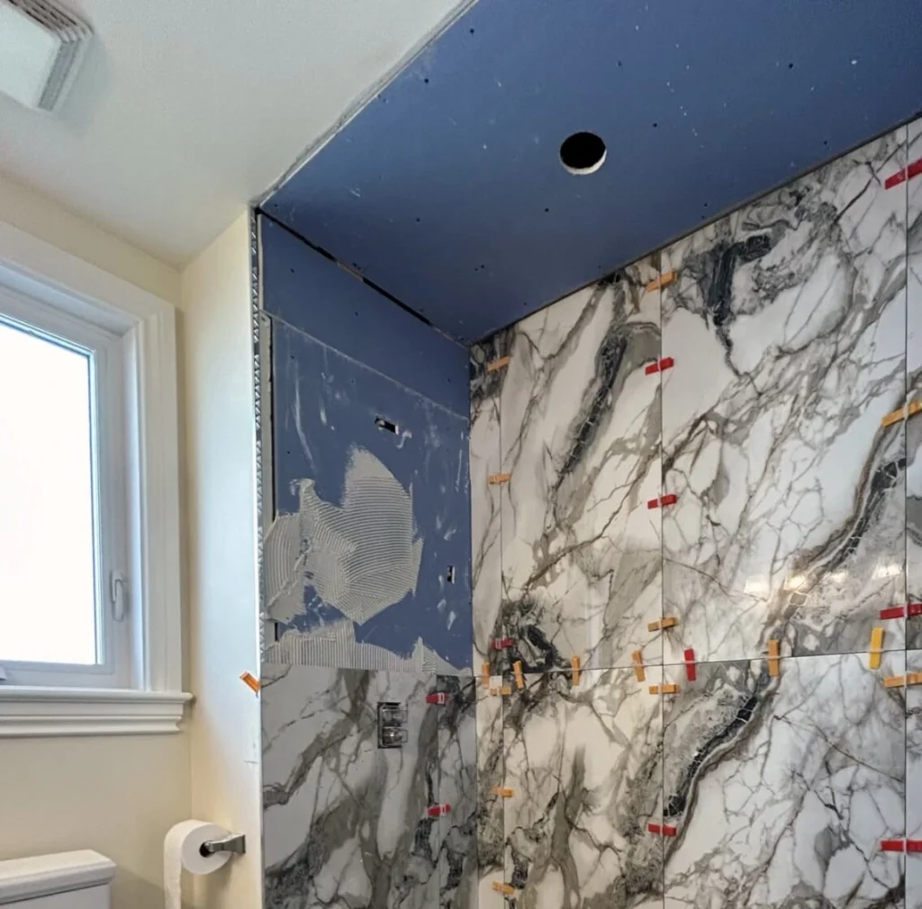 Ginette's Guest Bathroom renovation in Ottawa — project photo 05