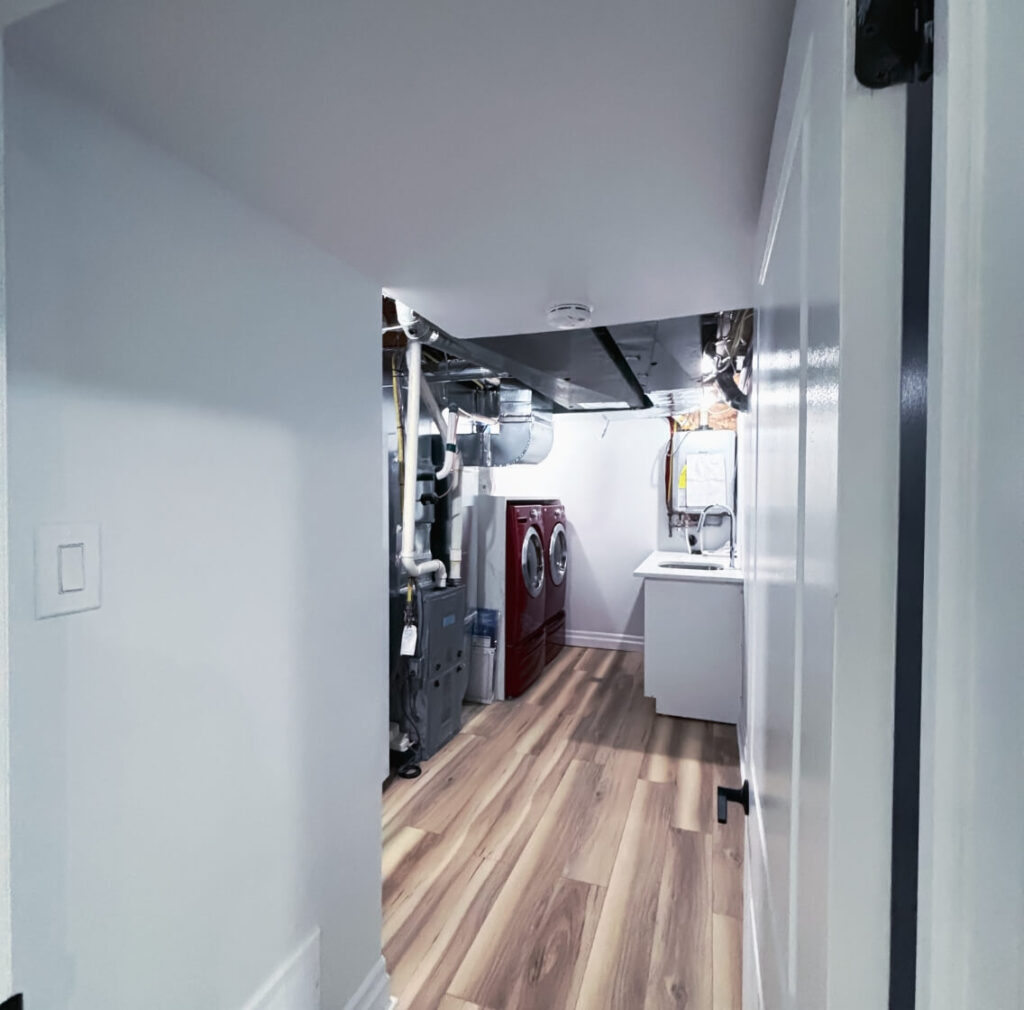 Mildred & Thomas' Laundry Room renovation in Ottawa — project photo 05