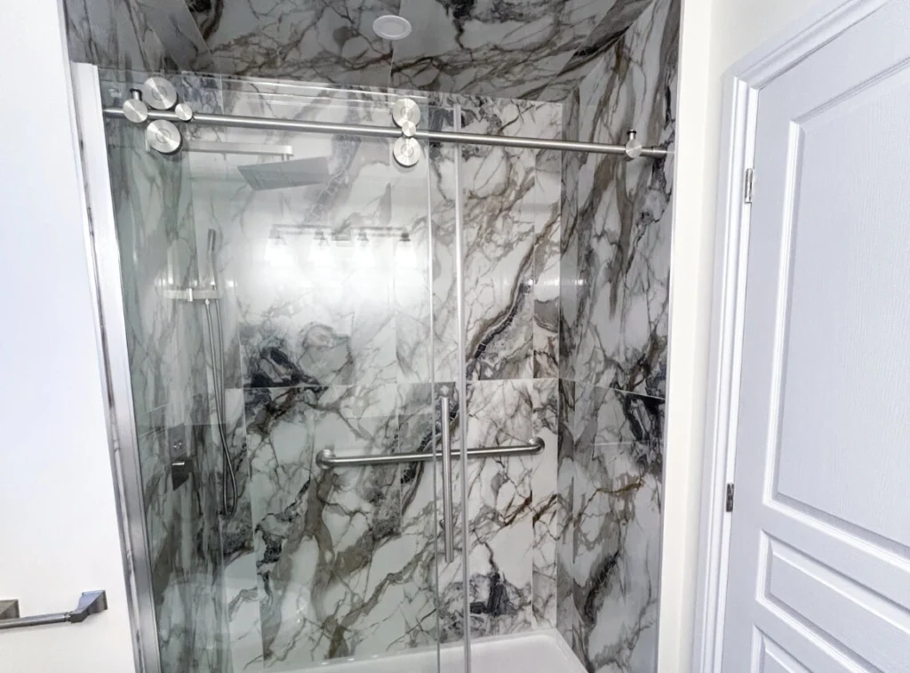 Ginette's Guest Bathroom renovation in Ottawa — project photo 07